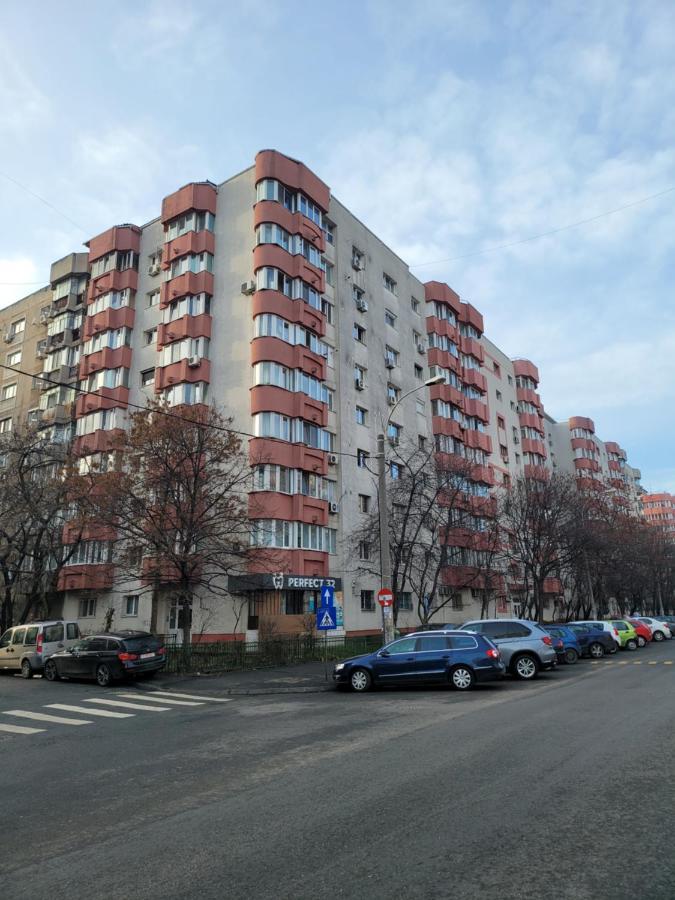 Quiet, Relaxing, Family Friendly Apartment Bucharest Luaran gambar