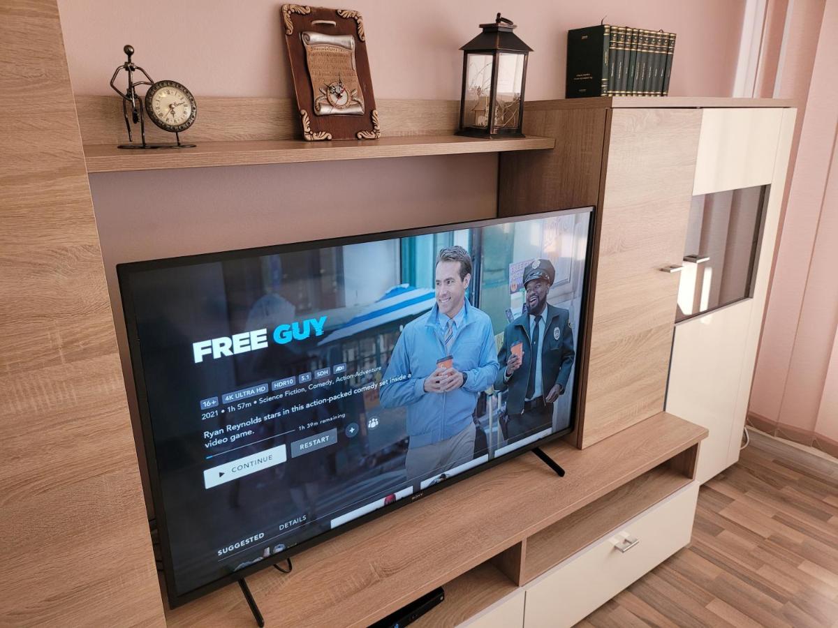 Quiet, Relaxing, Family Friendly Apartment Bucharest Luaran gambar