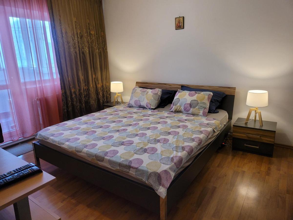 Quiet, Relaxing, Family Friendly Apartment Bucharest Luaran gambar