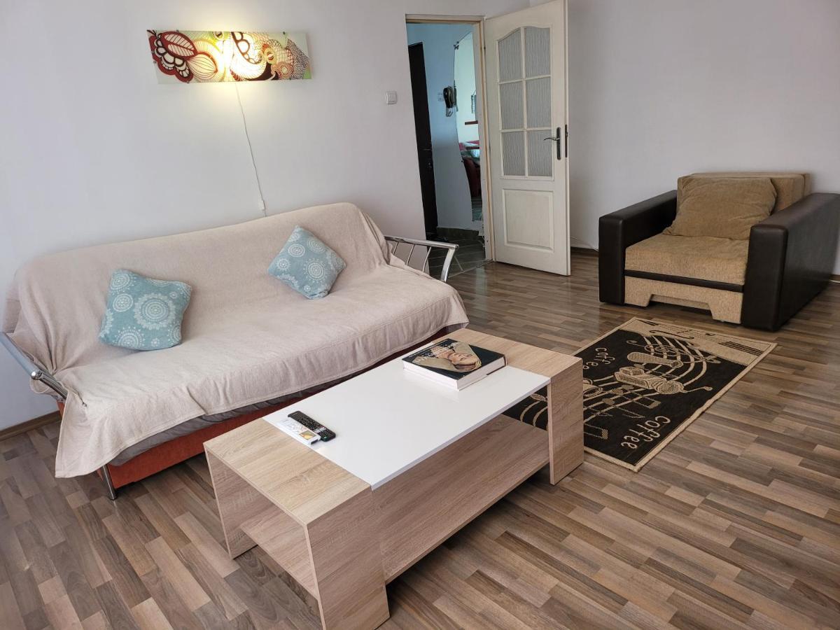 Quiet, Relaxing, Family Friendly Apartment Bucharest Luaran gambar
