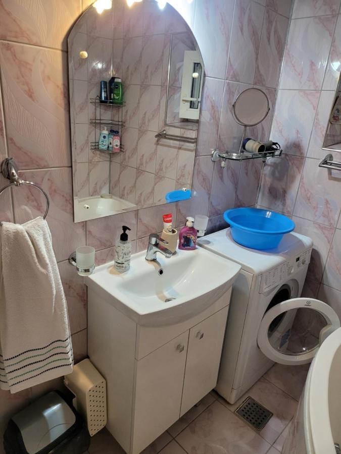 Quiet, Relaxing, Family Friendly Apartment Bucharest Luaran gambar