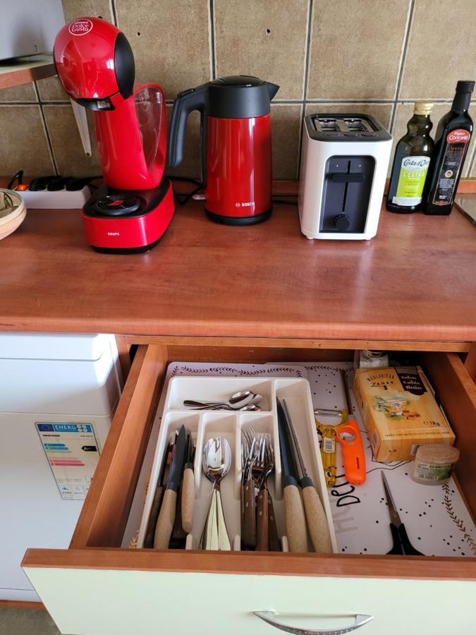 Quiet, Relaxing, Family Friendly Apartment Bucharest Luaran gambar